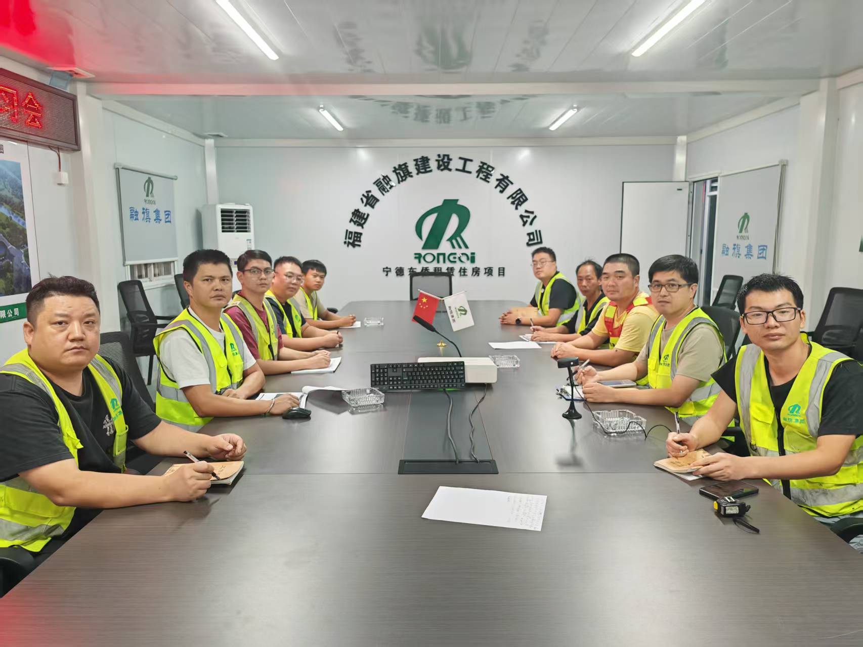 1760668185.jpg 微信图片_20251014184334_1513_121.jpg