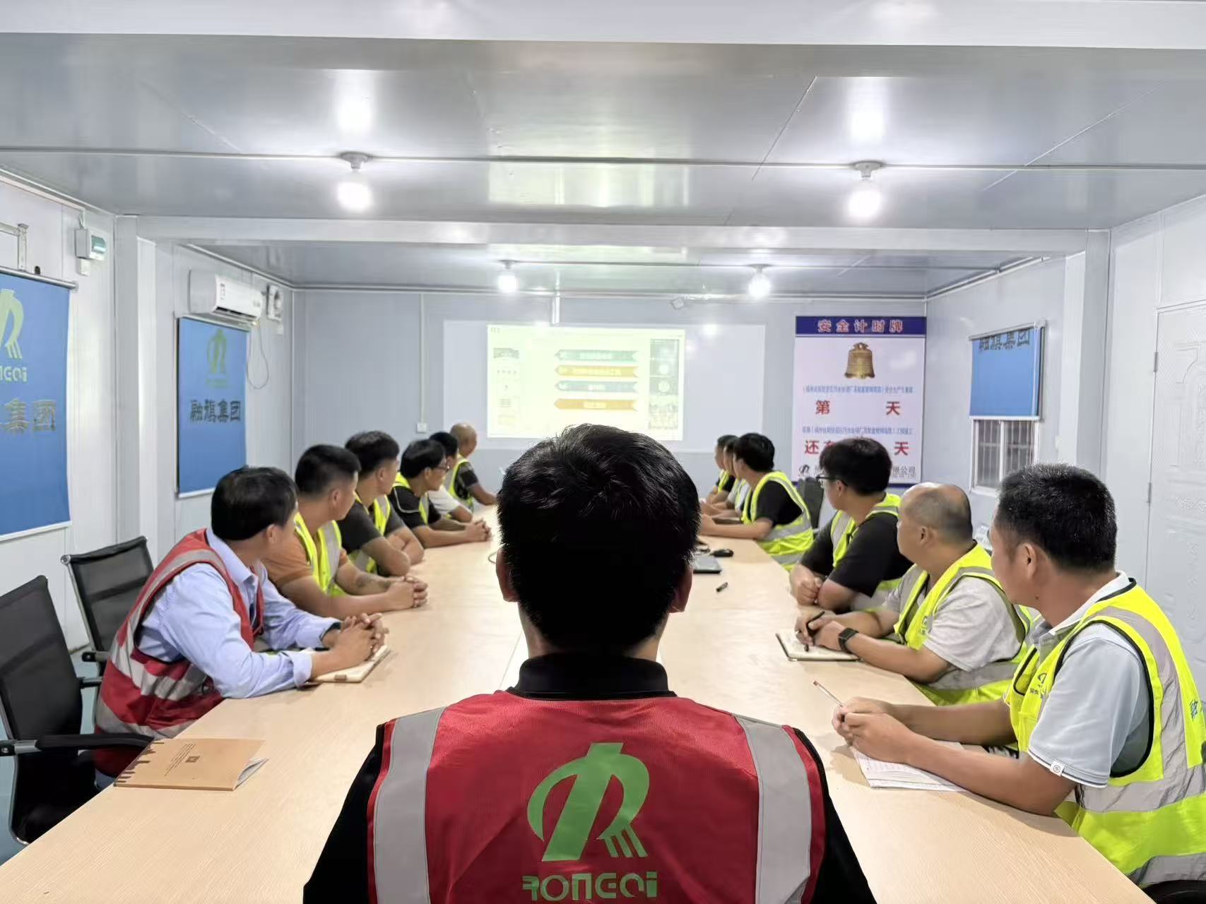 1760668203.jpg 微信图片_20251017093657_622_77.jpg